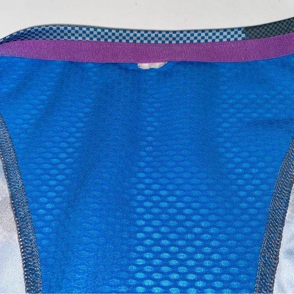 Under Armour Blue Camo Workout Top - Picture 8 of 12